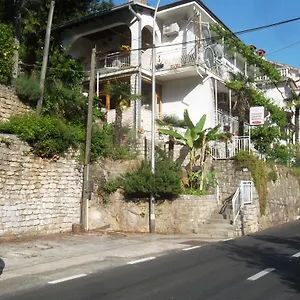 https://apartments-edi.in-istria.net