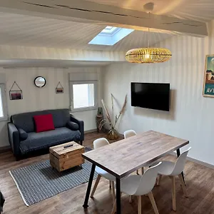 https://fleurs-de-provence.fr-provencehotel.com