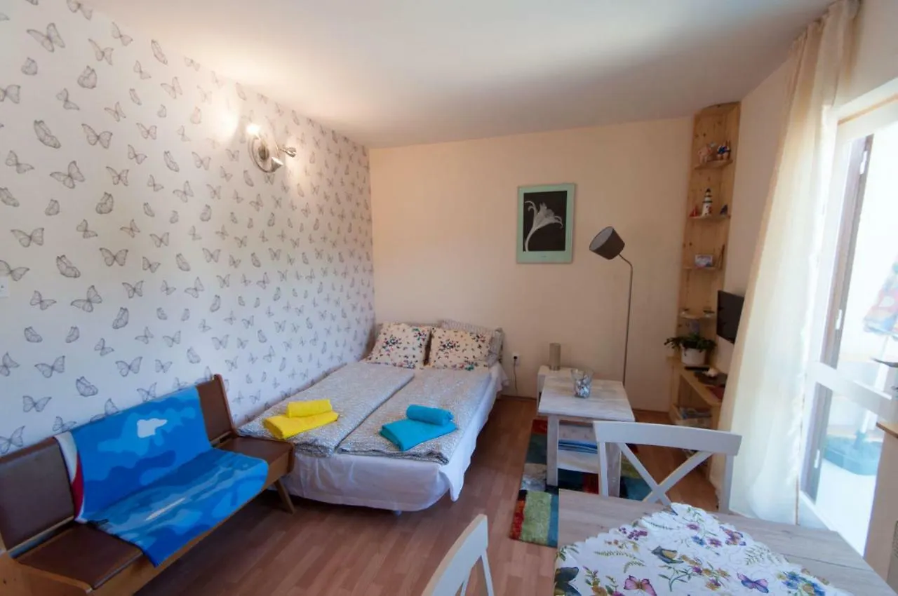 Redhill Apartments Novi Vinodolski Croatia
